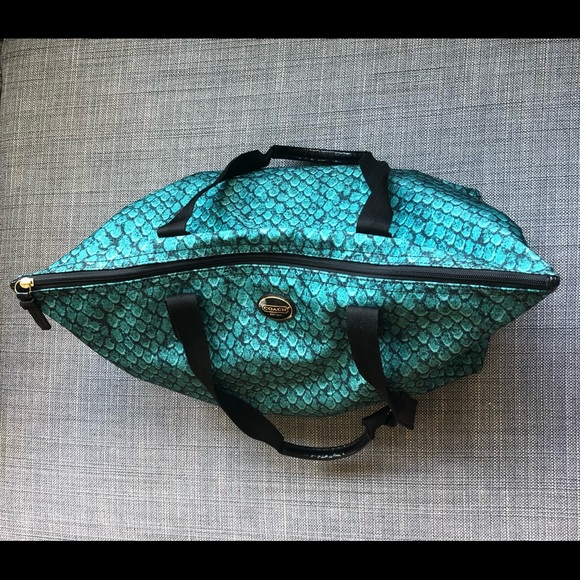 Coach purse with removable inner pouch/clutch - Picture 2 of 14